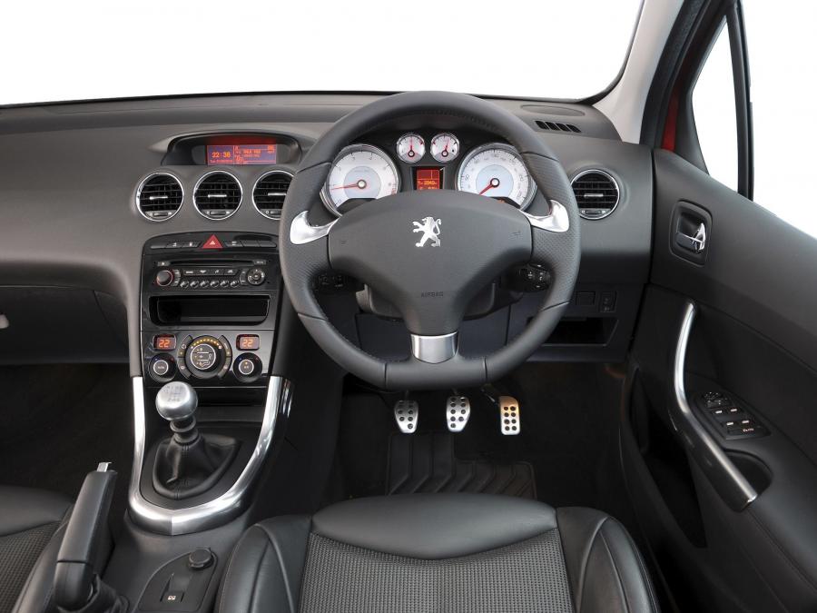  Peugeot 308 GTi 2010 года  (ZA) (фото 5 из 6)